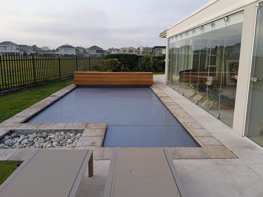 Automated pool cover installation 4